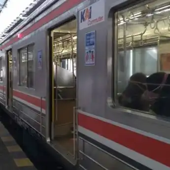Aturan Baru! KRL Rute Bogor-Tanah Abang Dihapus, Penumpang Keluar Ongkos Tambahan dan Perlu Transit 2 Kali