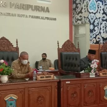 DPRD Pangkalpinang Sampaikan Pandangan Umum Terkait 3 Raperda Yang Diajukan Pemkot