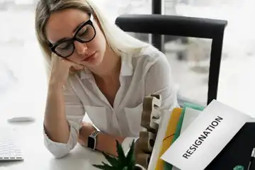 ilustrasi,  Zodiak Paling Susah Move On dari Kantor Lama