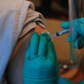 12 Puskesmas di Surabaya Gelar Vaksinasi Booster sesuai Arahan Menkes