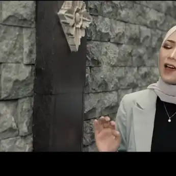 Lirik dan Arti Lagu 'Tungkek Mambaok Rabah' -  Fauzana, Trending di YouTube
