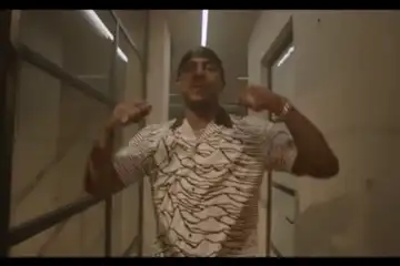 Lirik lagu Papi Chulp - Octavian dan Skepta