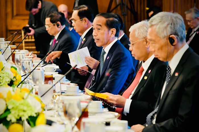 Presiden Jokowi, saat menyampaikan sambutannya pada jamuan santap siang pemimpin negara-negara ASEAN oleh Ketua Dewan Perwakilan AS Nancy Pelosi dan Anggota Kongres AS di Capitol Hill, Washington DC, Kamis, (12/05/2022).