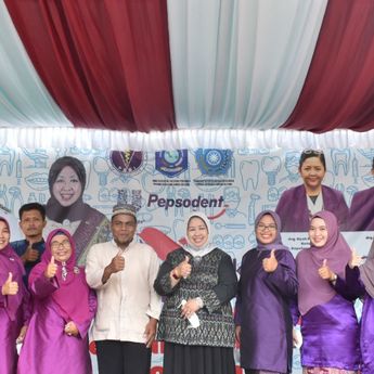 Ratusan Siswa-siswi Ikuti Gosok Gigi Massal di SDN 1 Merawang