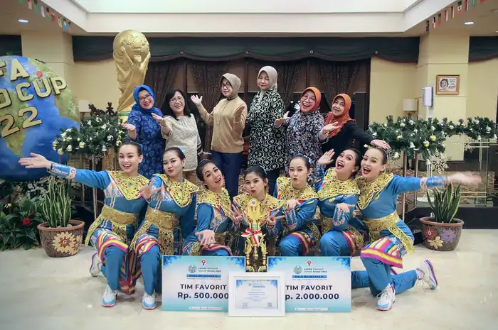 Kalbar Raih Juara Favorit I Lomba Senam Kreasi 2022 Piala Ibu Negara ...