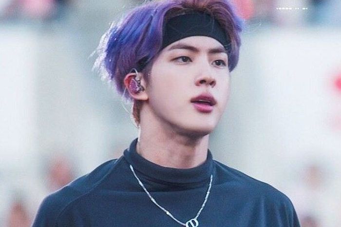 Lirik Lagu 'Yours' - Jin BTS, Lengkap dengan Terjemahannya - Sonora.id