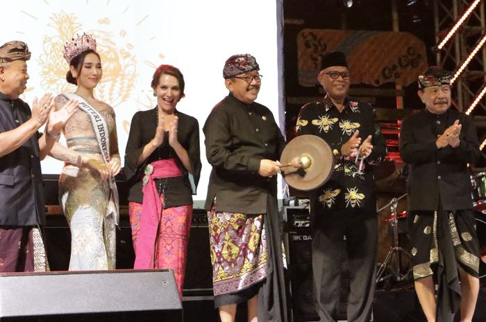 Wakil Gubernur Bali Tjokorda Oka Artha Ardana Sukawati (Cok Ace) membuka secara resmi perhelatan Ubud Food Festival 2022