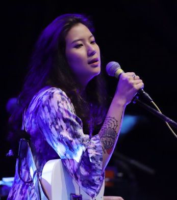 Penyanyi indie, Danilla Riyadi tampil di Hodgepodge Superfest 2019, di Allianz Ecopark Ancol, Jakarta, Minggu (1/9/2019). Penyanyi kelahiran tahun 1990 bernama lengkap Danilla Jelita Poetri Riyadi tampil menghibur penggemarnya dengan membawakan lagu Senja di Ambang Pintu, Buaian, dan Entah Ingin Kem