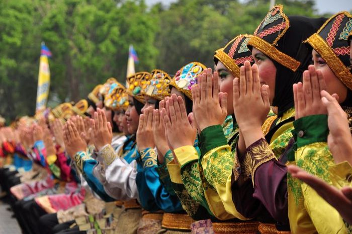 5 Cara Melestarikan Budaya Daerah Agar Tidak Hilang, Simak Di Sini ...