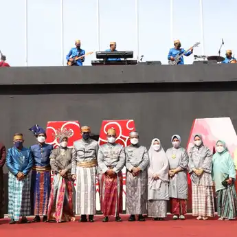 Meriahnya Perayaan HUT Kota Makassar ke 414 di Anjungan Pantai Losari