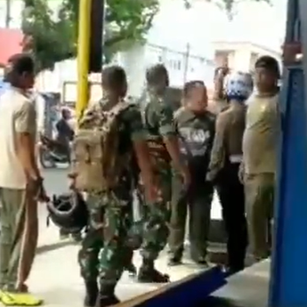 Hanya Karena Anak Ketilang, TNI di Majene Todongkan Pistol ke Polisi