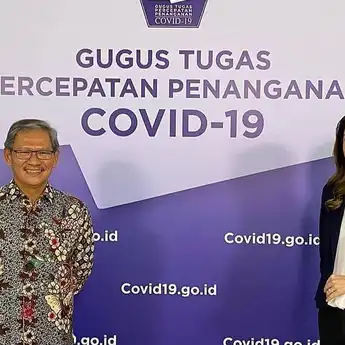 Bikin Heboh, Apa Alasan Dr Reisa Broto Asmoro Gantikan Achmad Yurianto?