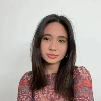 Lirik Lagu Anaheim - NIKI, Lengkap dengan Terjemahan Bahasa Indonesia
