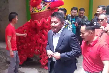  Gubernur Sumatera Selatan, H. Derman Deru