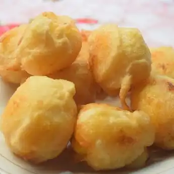 Resep Membuat Camilan Tradisional Tape Bulat Goreng Manis    