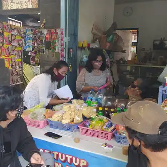 Terkait PKM, Diskop Denpasar Monev Warung dan Pedagang Kaki Lima