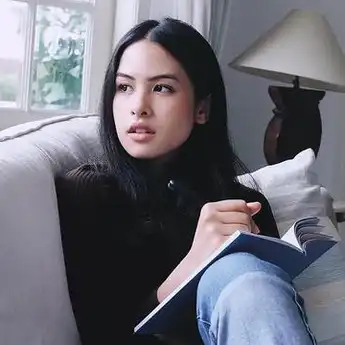 Lirik Lagu 'Not For Us' Dipopulerkan Oleh Maudy Ayunda