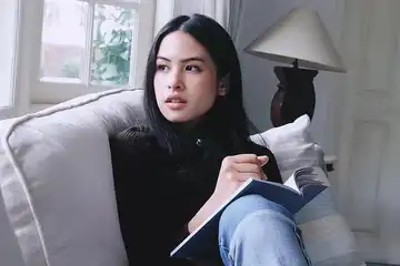 Maudy Ayunda.