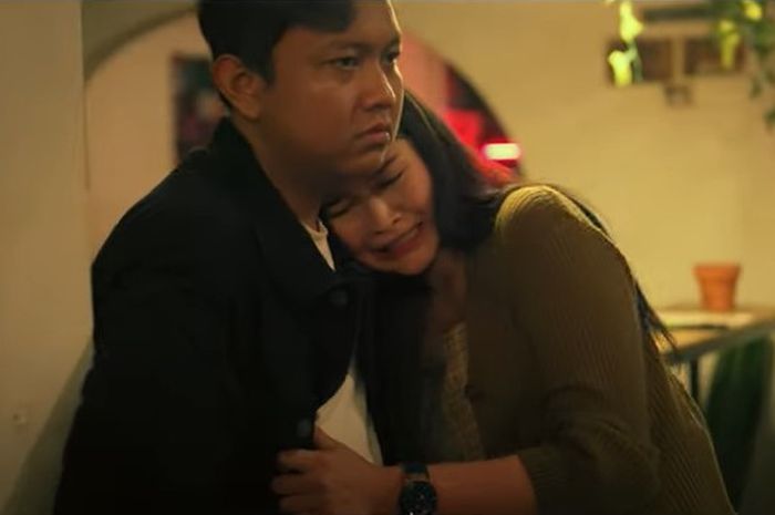 Denny Caknan menyanyikan lagu Kasih Welasku