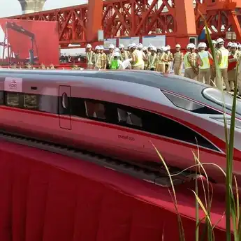 Disebut Sebabkan Banjir, Proyek Kereta Cepat Jakarta-Bandung Dihentikan Mulai Senin