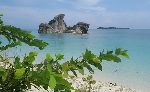 Salah satu gugusan bebatuan granit di Tanjung Kelayang, Belitung.