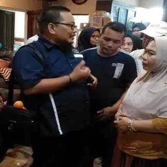 Daripada Berobat ke Ningsih Tinampi, Pemprov Jatim Himbau Masyarakat  Memanfaatkan Pelayanan Pengobatan Gratis 