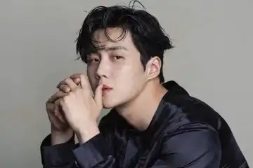Kim Seon Ho Dikonfirmasi Akan Bergabung Dengan Go Ara, Kim Kang Woo, dan Kang Tae Joo Dalam Film &quot;Sad Tropics&quot;