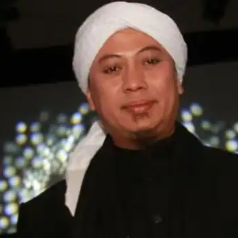 Lirik Lagu ‘Di Bawah LangitMu’ Milik Opick, Kembali Viral di TikTok Jelang Ramadan