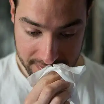Wajib Tahu! Ini 9 Cara Mengatasi Hidung Tersumbat dengan Mudah, Coba Salah Satunya