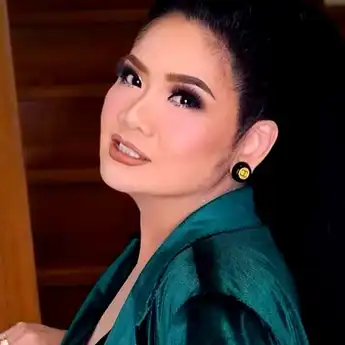 Lirik Lagu 'September Ceria' milik Vina Panduwinata, Kasih Kau Beri Udara untuk Nafasku!