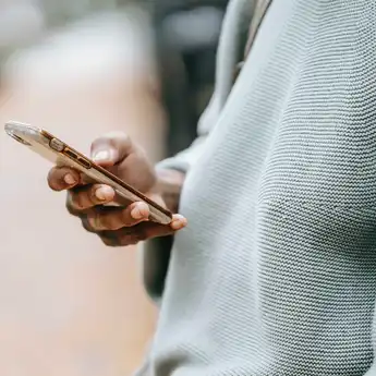 6 Cara Menagih Utang Lewat WA Paling Ampuh Agar Segera Dibayar