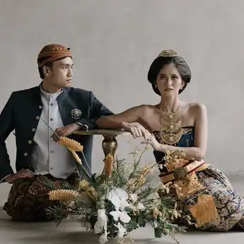 Contoh Teks MC atau Pranatacara Bahasa Jawa untuk Acara Pernikahan